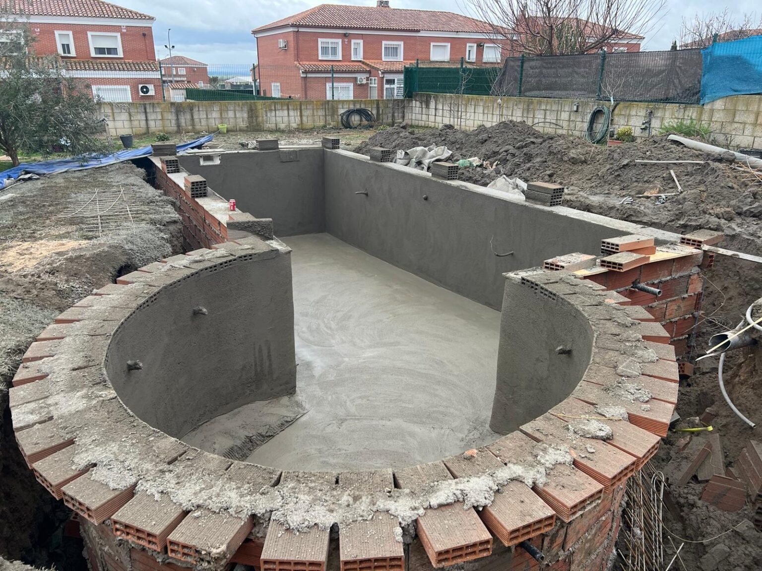 Proyección de hormigón en seco y vía húmeda para construcción en Madrid